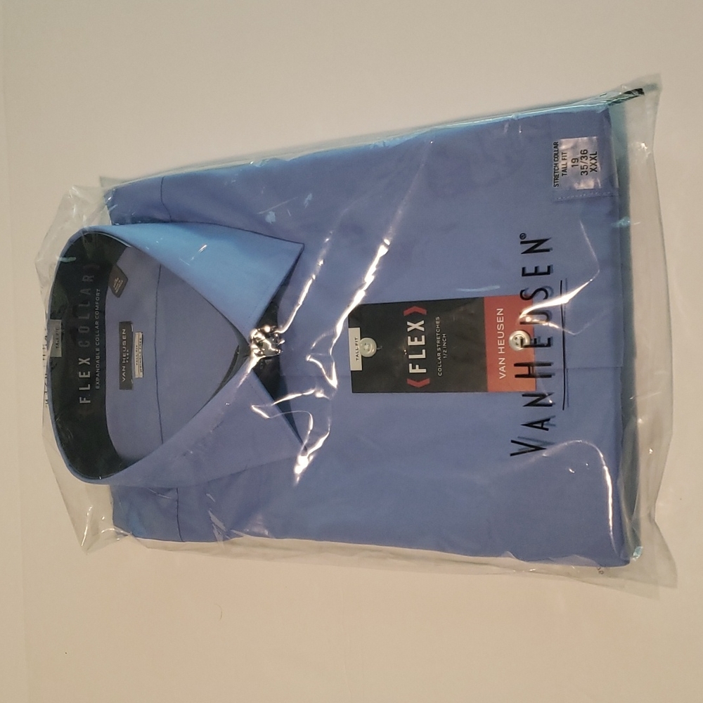 Van heusen flex collar shirt